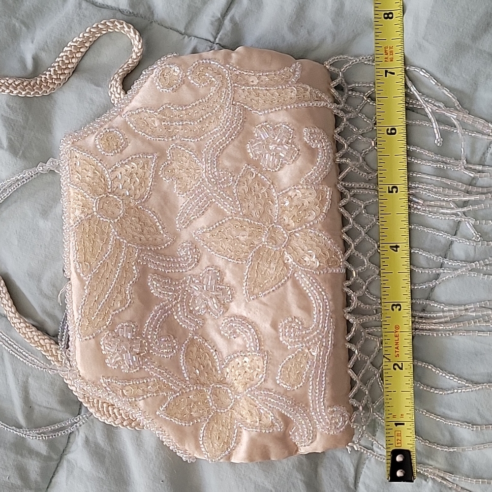 4 ASSORTMENTS OR EVENING BAGS - Picture 10 of 16